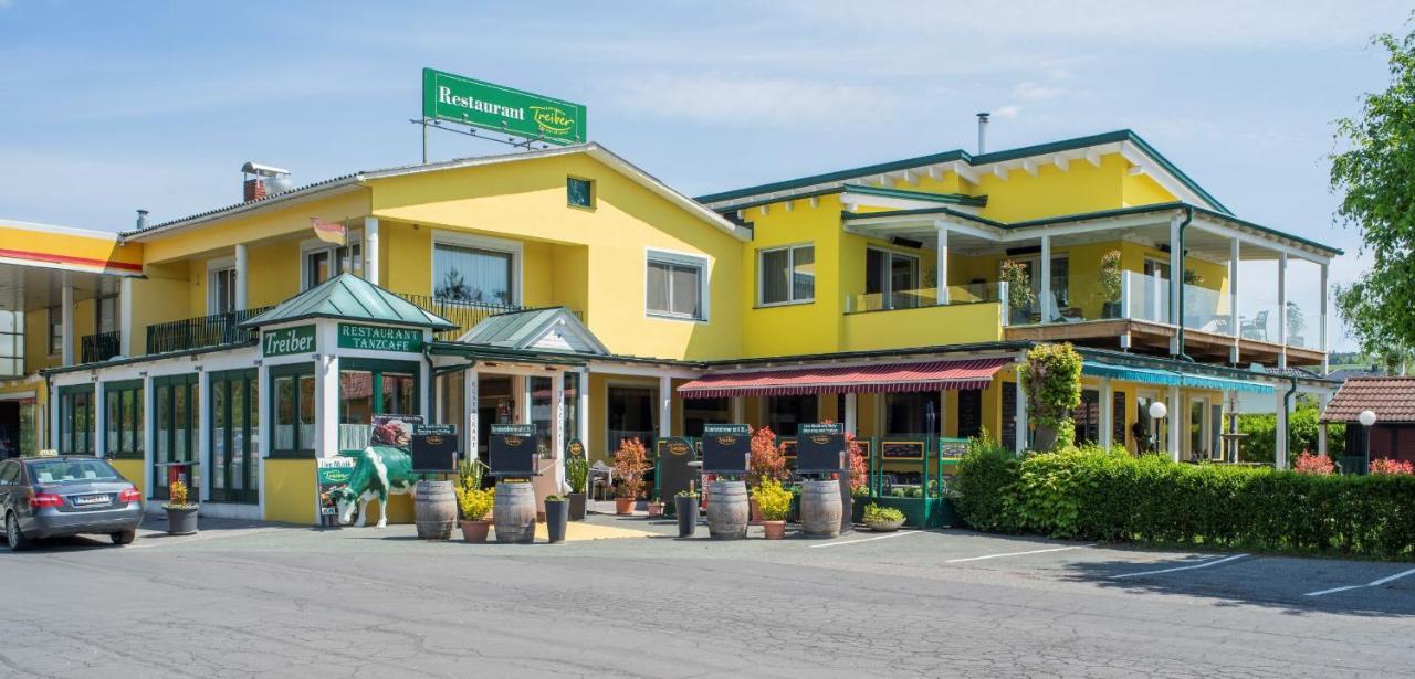 Ferien Beim Treiber Hotel Tarcsafürdő Kültér fotó