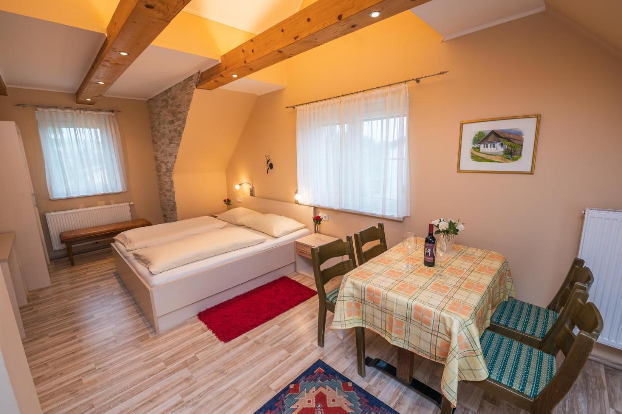 Ferien Beim Treiber Hotel Tarcsafürdő Kültér fotó