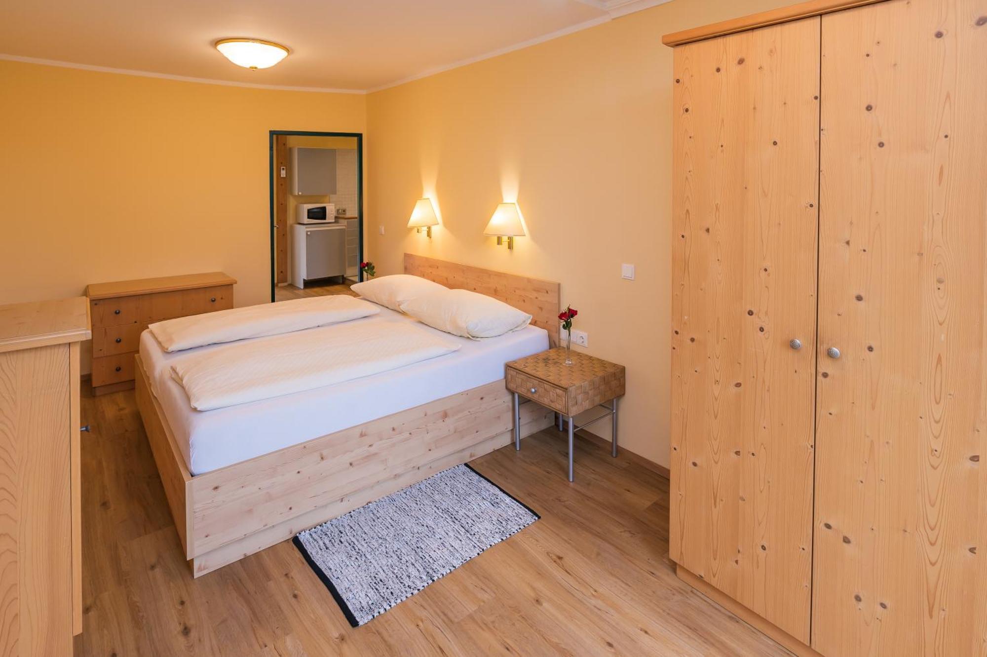Ferien Beim Treiber Hotel Tarcsafürdő Szoba fotó